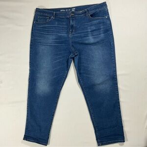 Ava & Viv Capri Size 22W Denim Woman’s Power Stretch Straight Fit